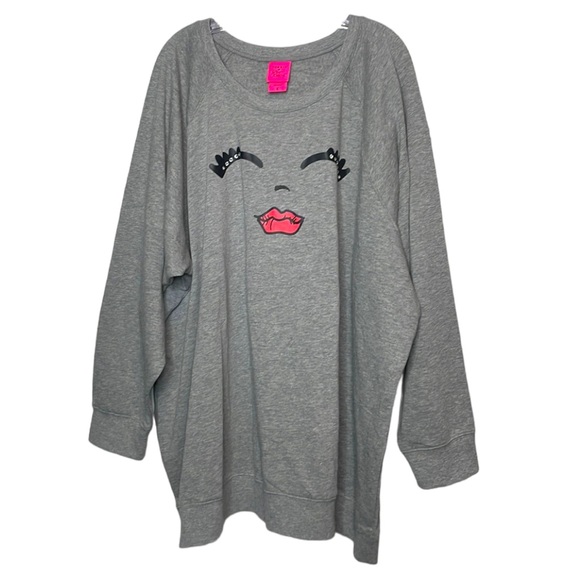 torrid Tops - Betsey Johnson X Torrid Sweatshirt Gray Raglan Sleeve Face Lips Rhinestones 6X